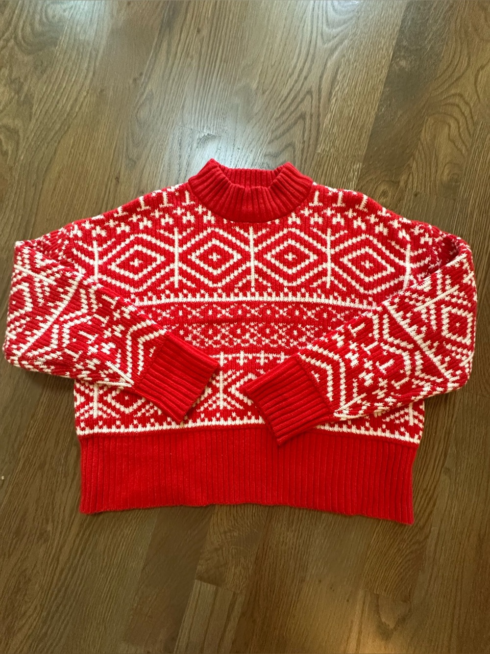 NWOT OLD NAVY HOLIDAY SWEATER